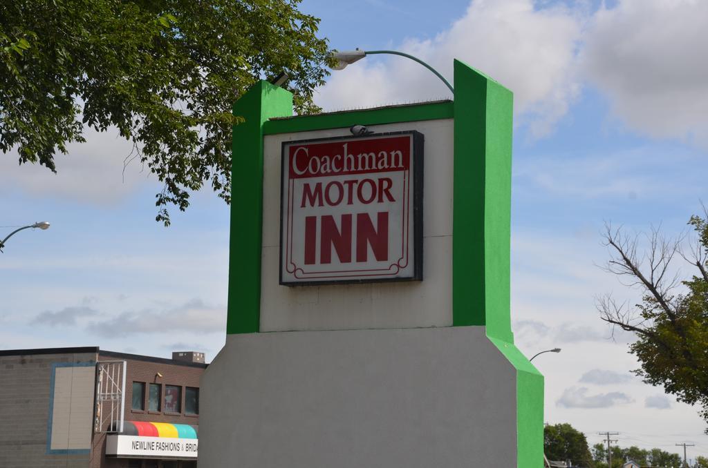 רגינה Coachman Inn מראה חיצוני תמונה